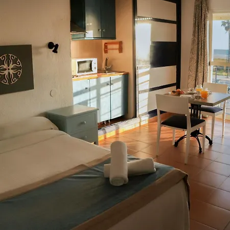 ホテル Playa Conil - Beachfront &