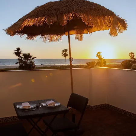 ホテル Playa Conil - Beachfront &