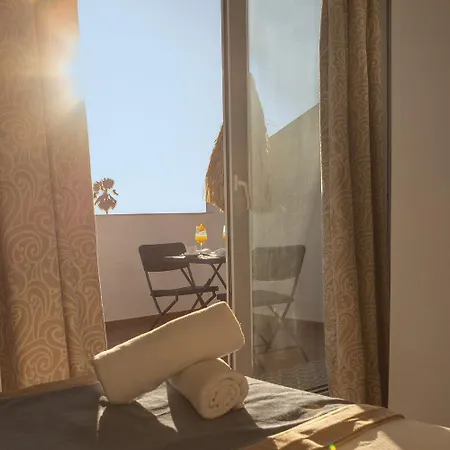 ホテル Playa Conil - Beachfront &